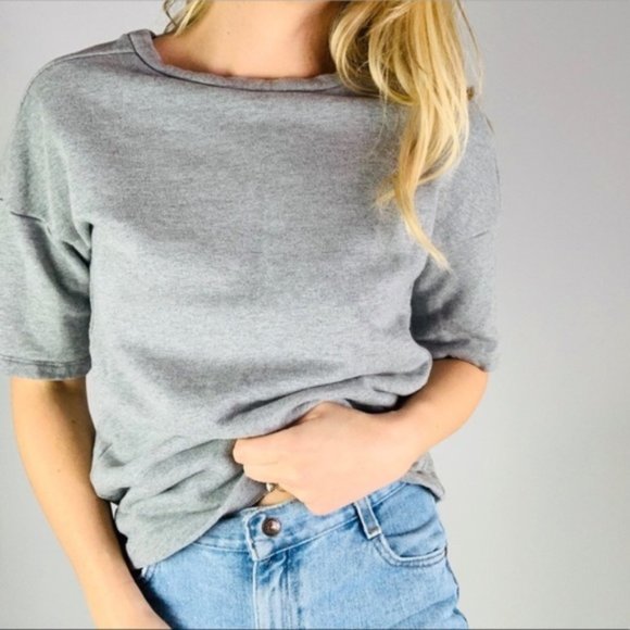 Demylee Tops - DEMYLEE New York Gray Sweatshirt Tee XS EUC